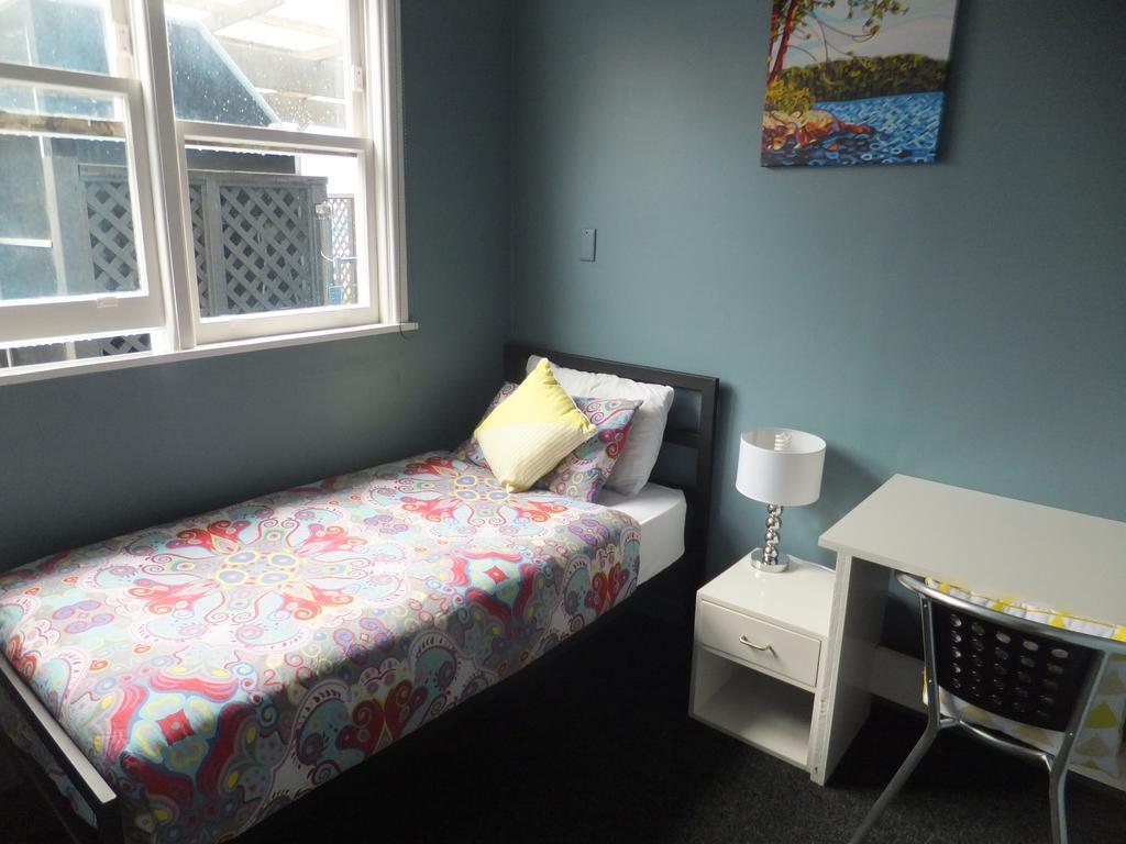 Crash Palace Backpackers روتوروا الغرفة الصورة